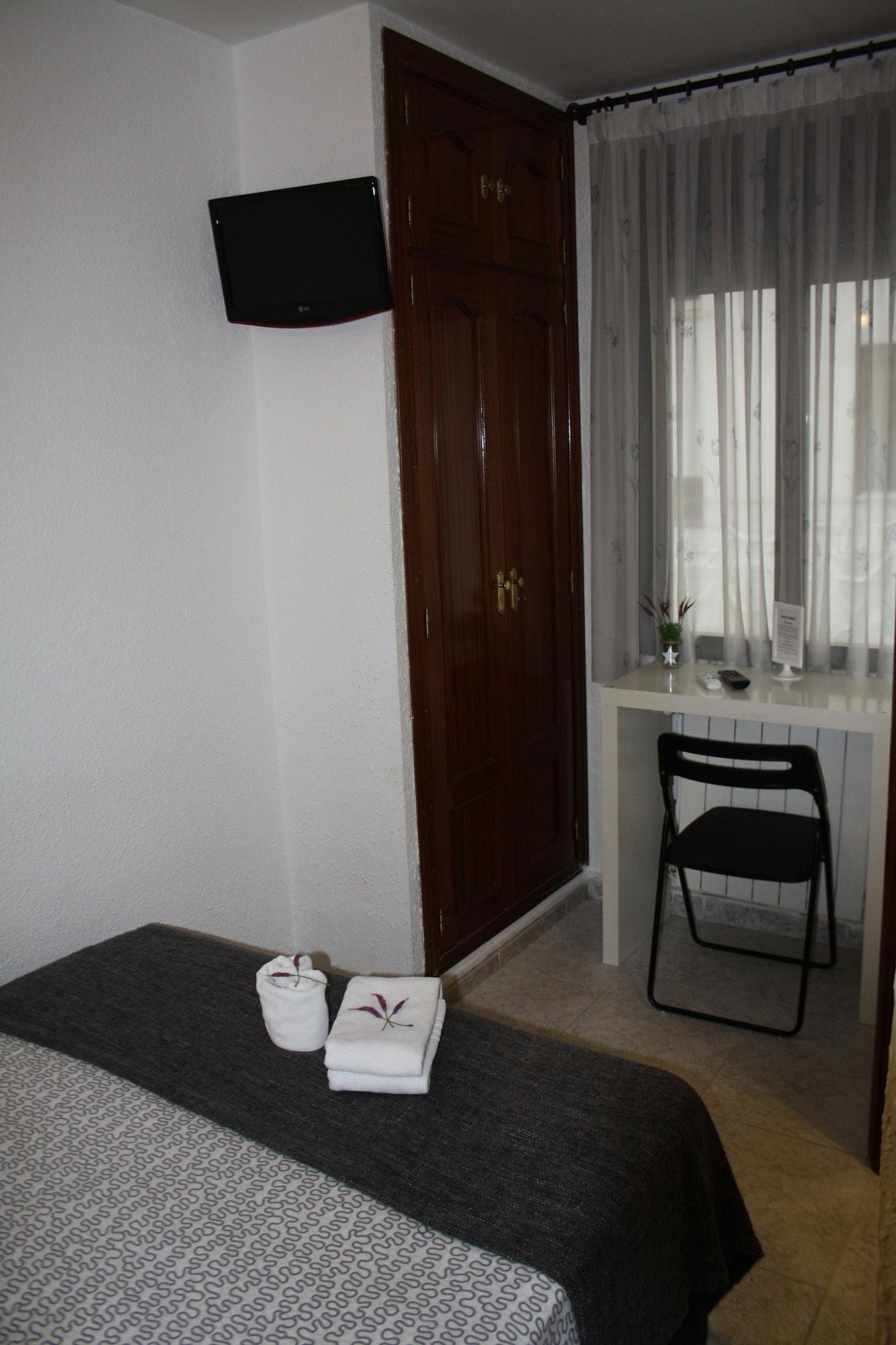 Hostal Rofer Madrid Exteriér fotografie