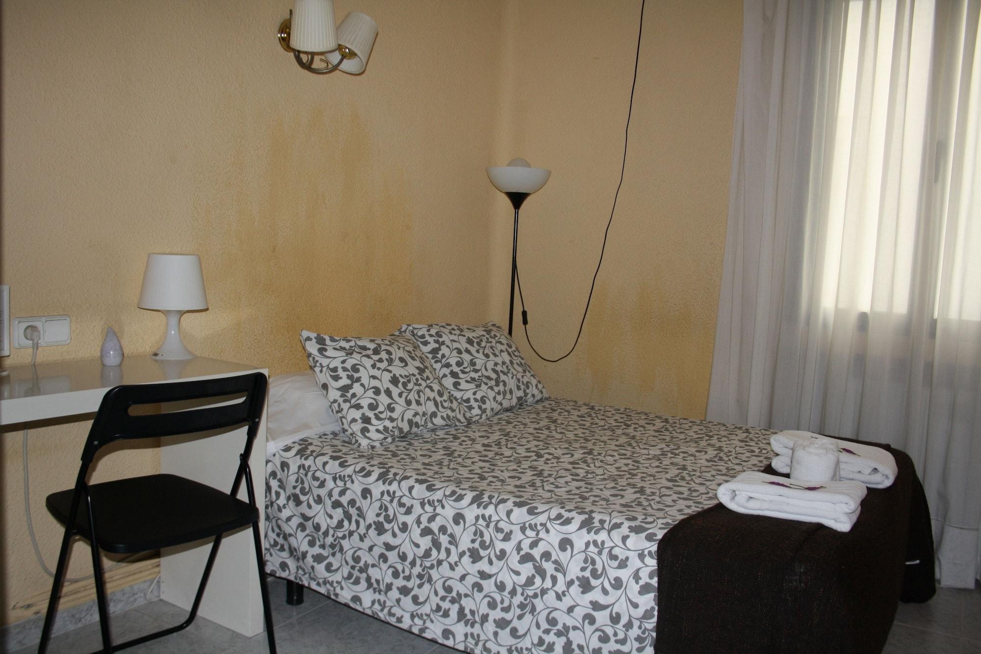 Hostal Rofer Madrid Exteriér fotografie