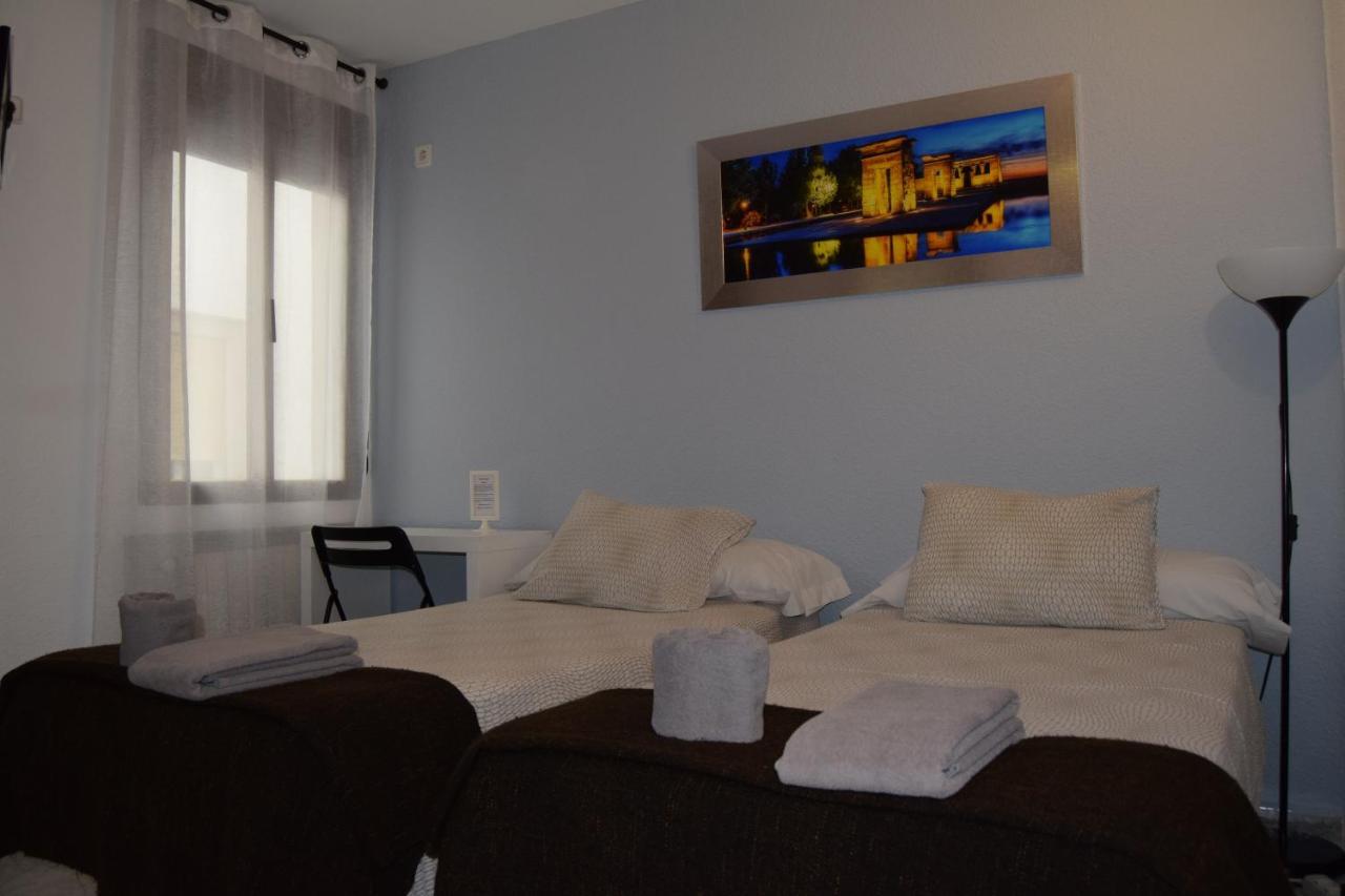 Hostal Rofer Madrid Exteriér fotografie