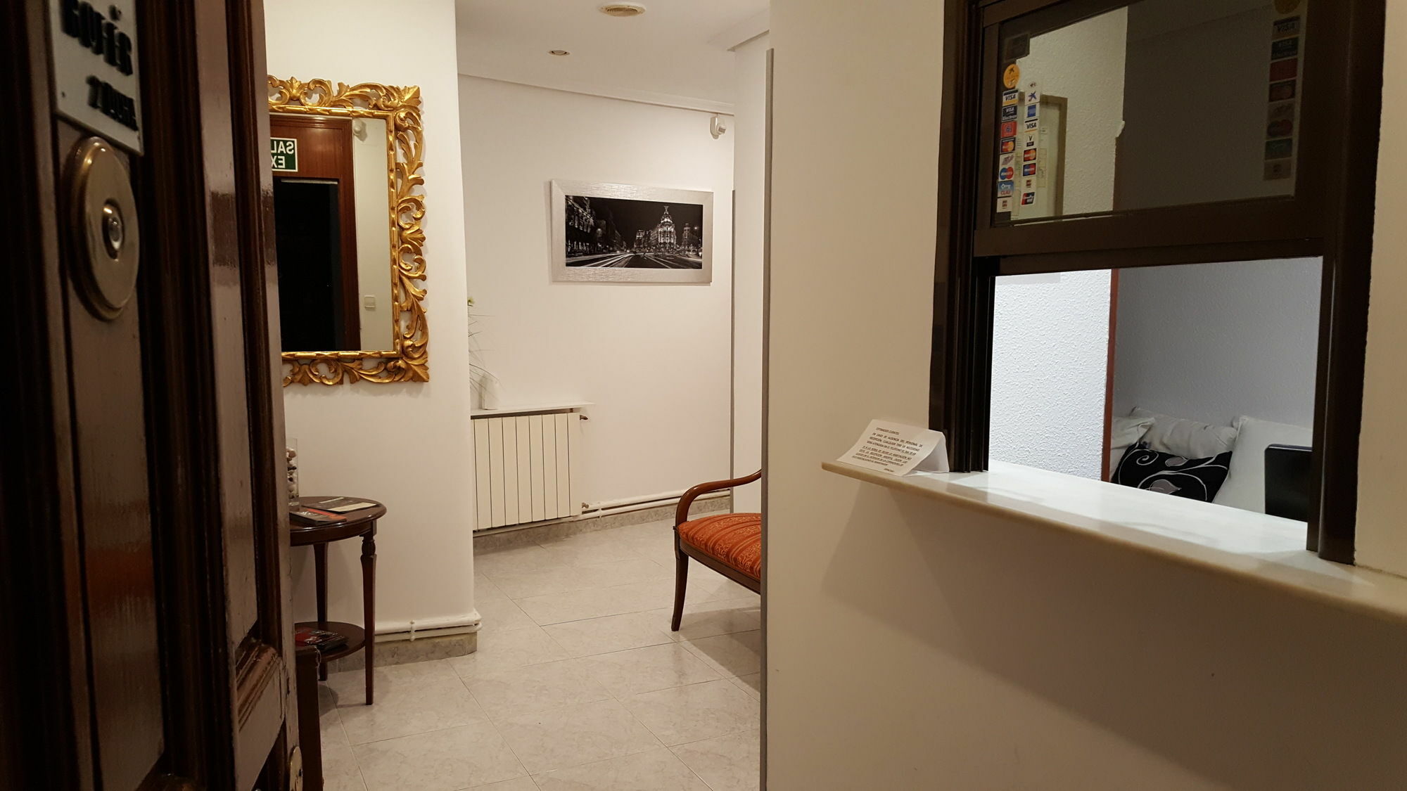 Hostal Rofer Madrid Exteriér fotografie